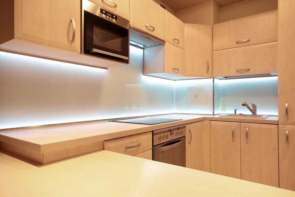 Lựa chọn đèn led tủ bếp hiệu quả cho không gian đẹp