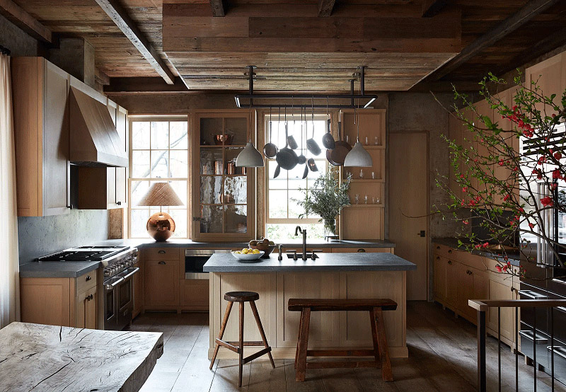 Tủ bếp gỗ Tự nhiên mang lại tính thẩm mĩ cao cho không gian bếp